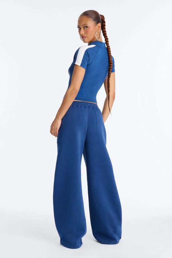 Wide-Leg Pants in Navy