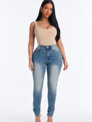 Santa Marta Sweetheart Booty Lifter Skinny Jeans - Medium Wash