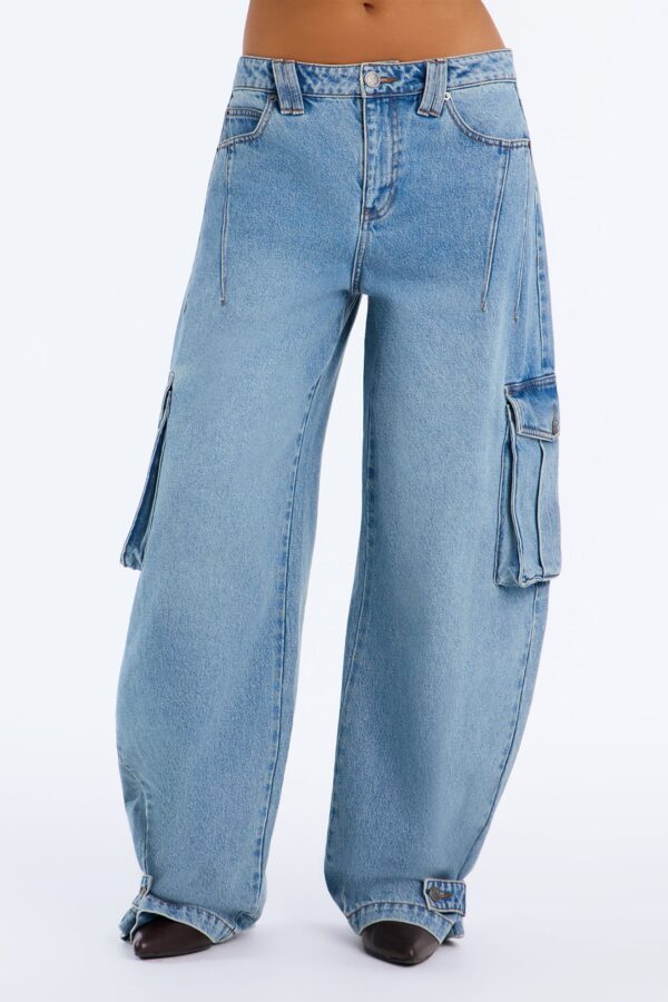 Ice Breaker Mid Waist Cargo Wide Leg Jeans - Medium Wash