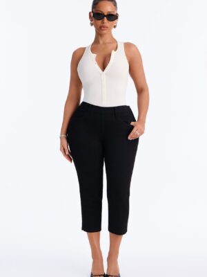 Cropped Pants in Black