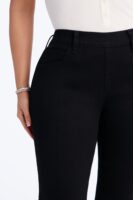 Cropped Pants in Black