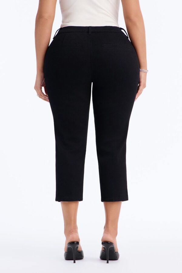 Cropped Pants in Black