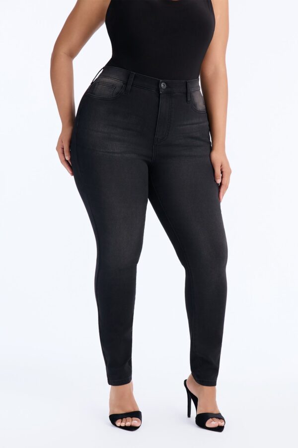 Pants in Black 66% cotton