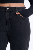 NY 90s Classic High Rise Straight Leg Cigarette Jeans - Black Wash