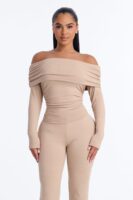 Pants with a ribbed knit
