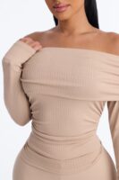 Pants with a ribbed knit