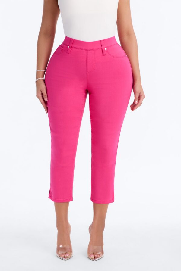 Cropped Pants in Pink