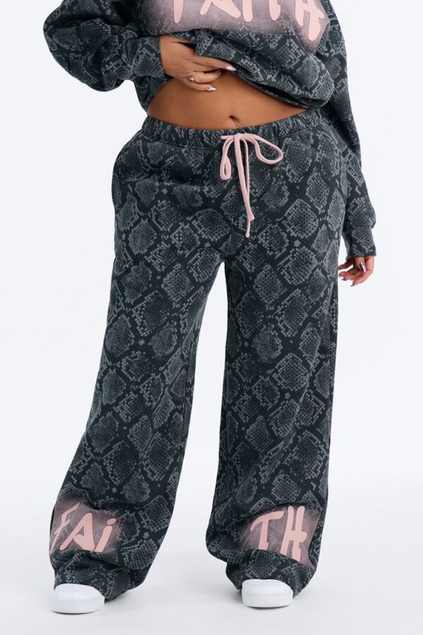 Wide-Leg Piece in Charcoal