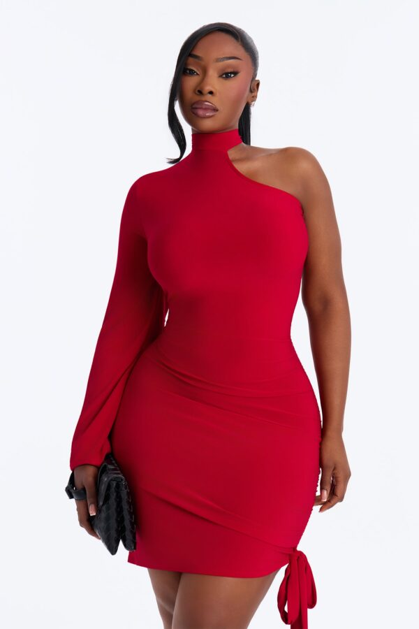 Dress in Red 96% polyester