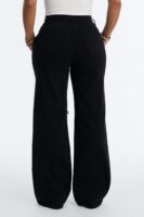 Pants in Black 99% organic