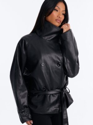 Coat in Black 100% polyurethane