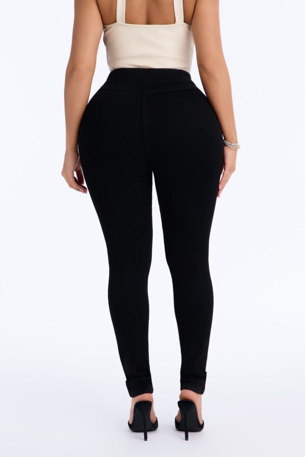 Pants in Black 75% cotton