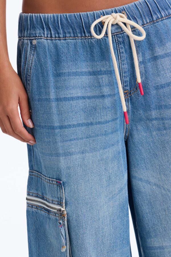 Pants in 82% cotton