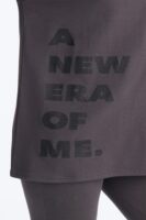 T-shirt in Charcoal