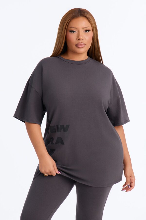 T-shirt in Charcoal