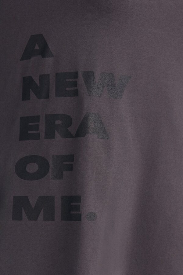 T-shirt in Charcoal