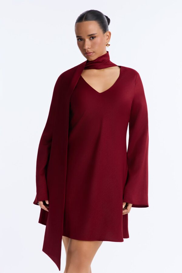 Dress in Burgundy 100% polyester