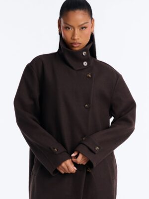 Coat in Brown 80% polyester