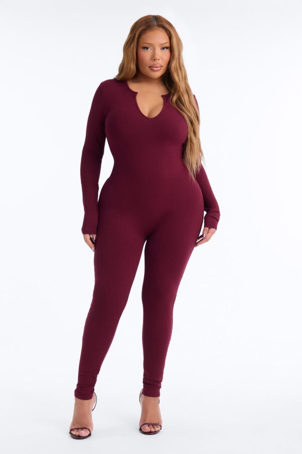 Jumpsuit in Burgundy 86% rayon