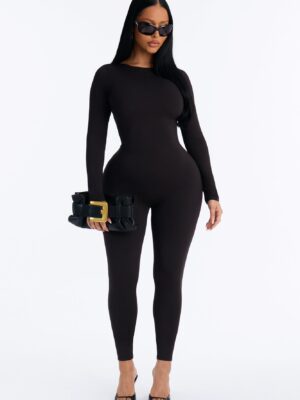 Piece in Black 80% polyester