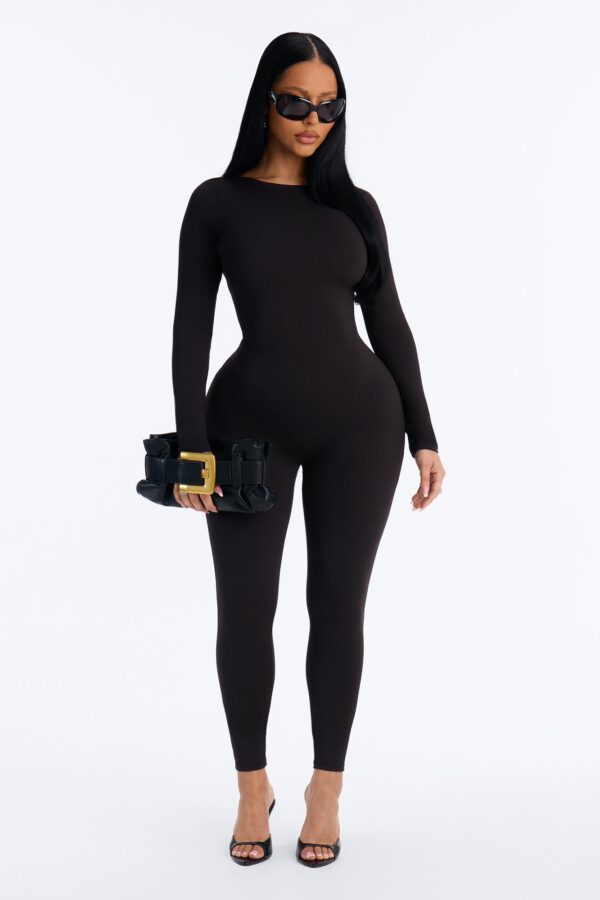 Piece in Black 80% polyester