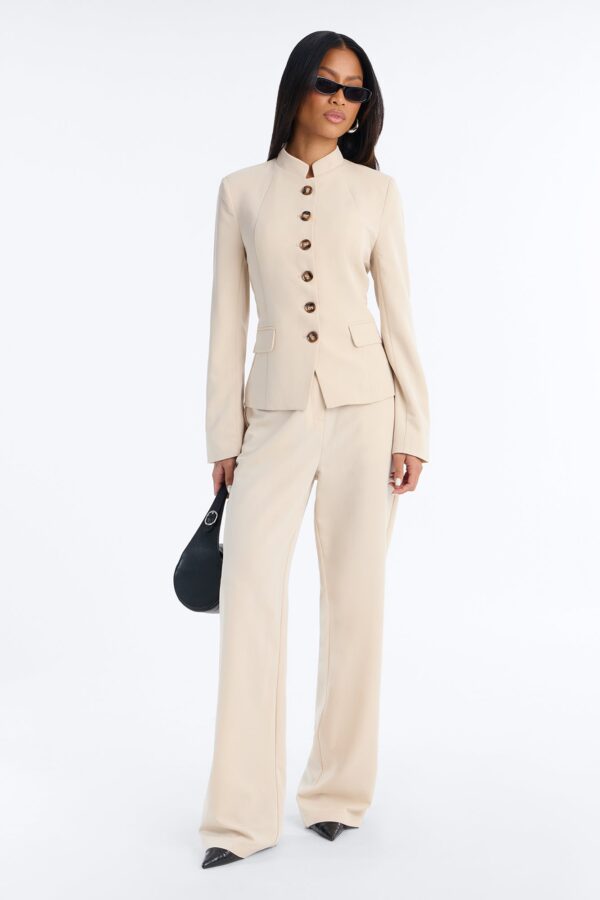 Blazer in Cream 75% polyester
