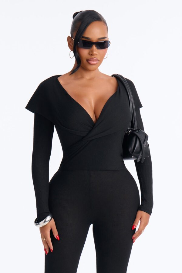 Jumpsuit in Black 80% polyester