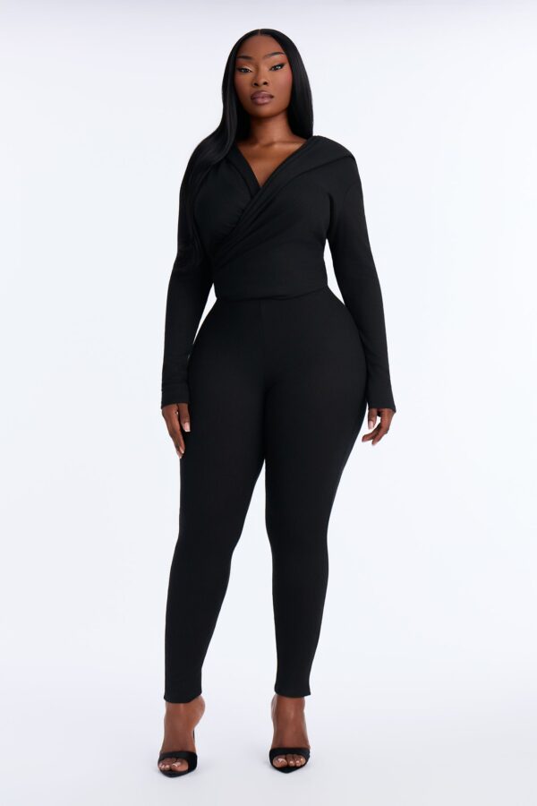 Jumpsuit in Black 80% polyester