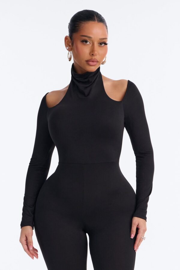 Jumpsuit with a turtle neck