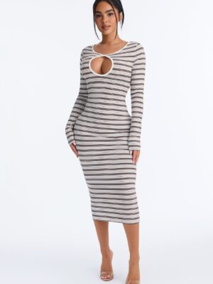 Dress in Cream 65% polyester