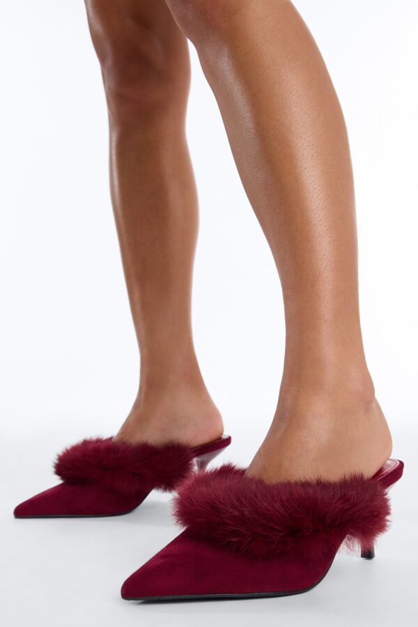 Suede Piece in Wine