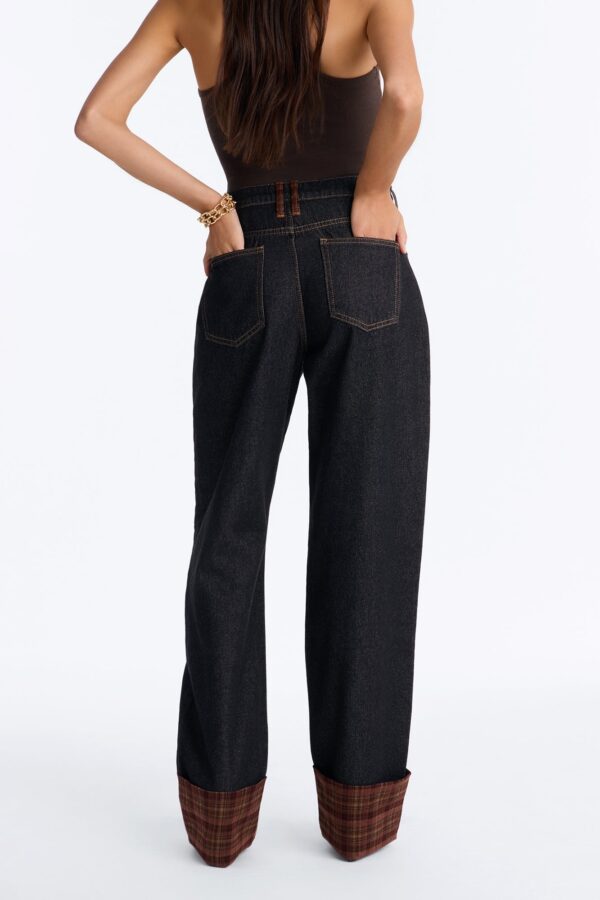 Pants with contrast trim
