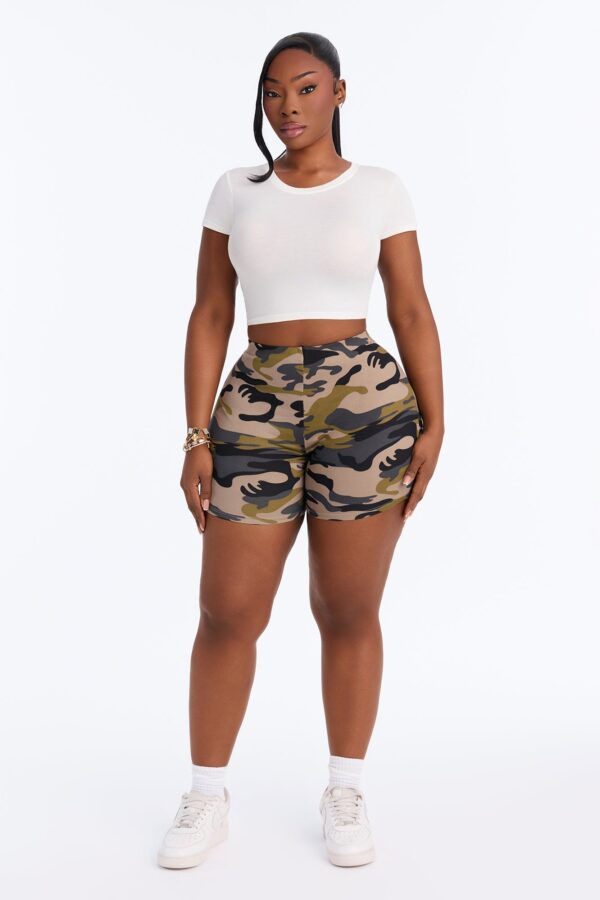 Shorts in Gray 95% polyester