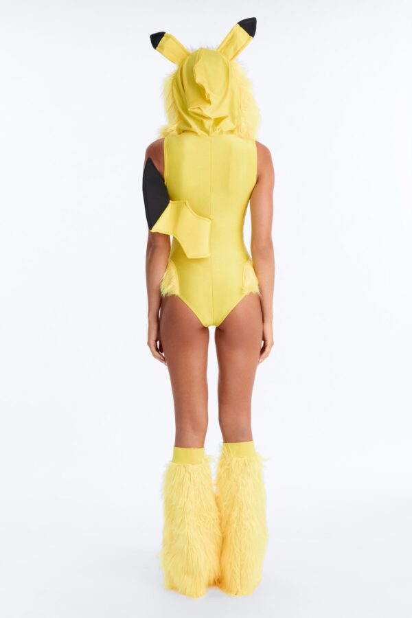 Contrast Set in Yellow
