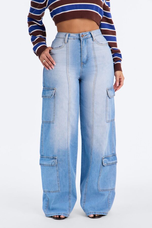 On The Move Cargo Wide Leg Jeans - Light Wash