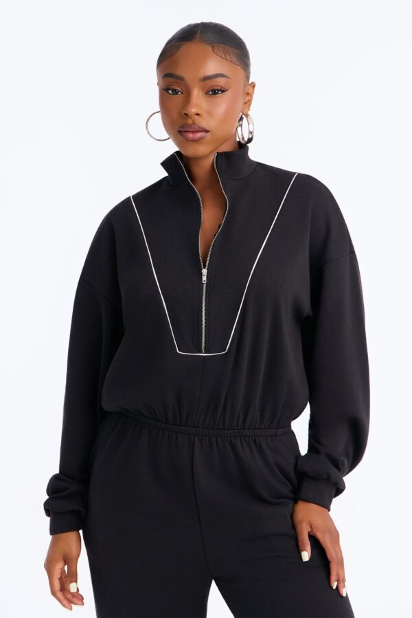 Jumpsuit in Black 70% polyester