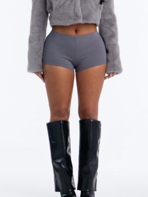 Shorts in Charcoal 67% rayon