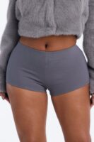 Shorts in Charcoal 67% rayon