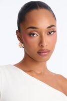 Delicate Shine Stud Earrings - Gold