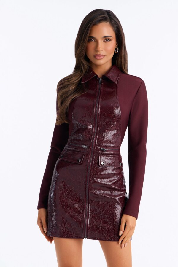 Dress with contrast trim