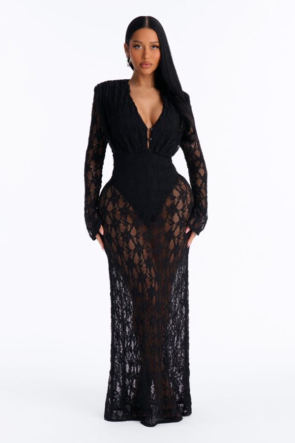 Dress in Black 90% nylon