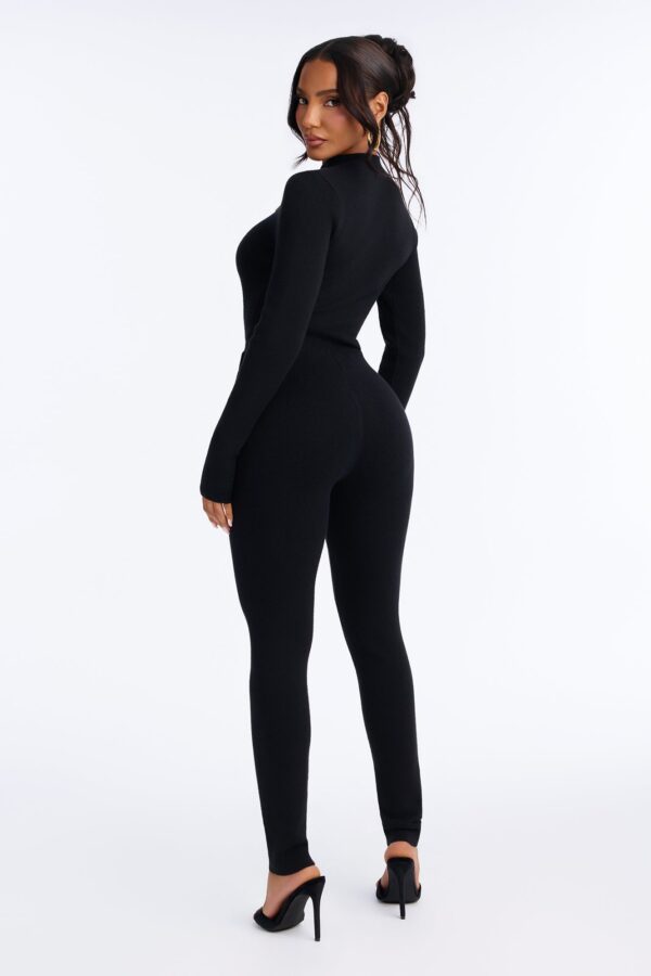 Jumpsuit in Black 50% viscose