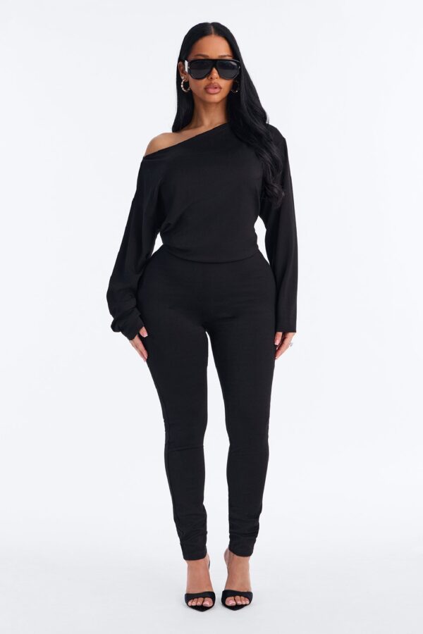 Jumpsuit in Black 50% rayon