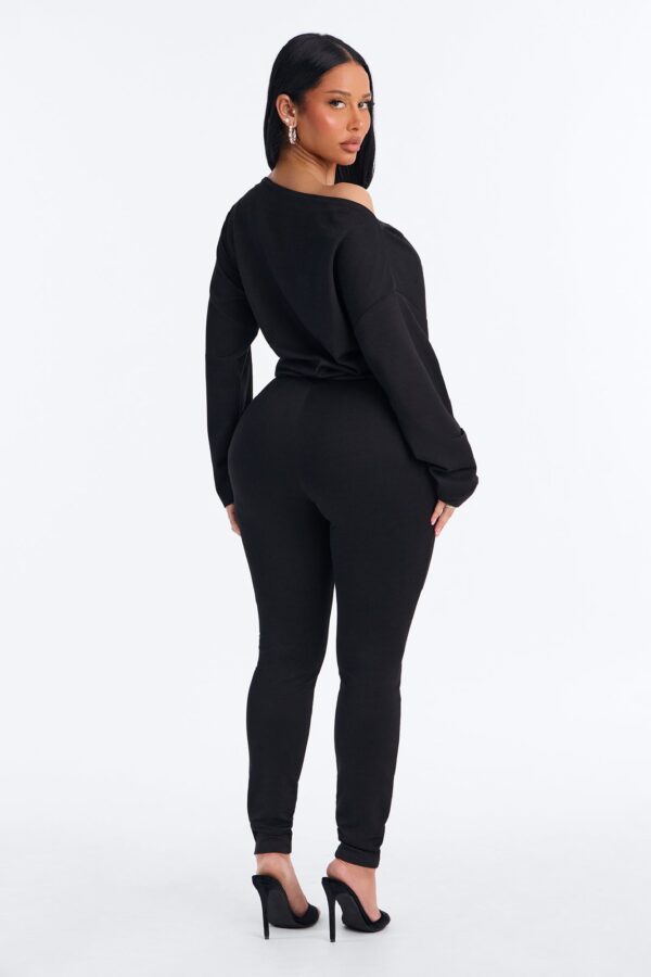 Jumpsuit in Black 50% rayon