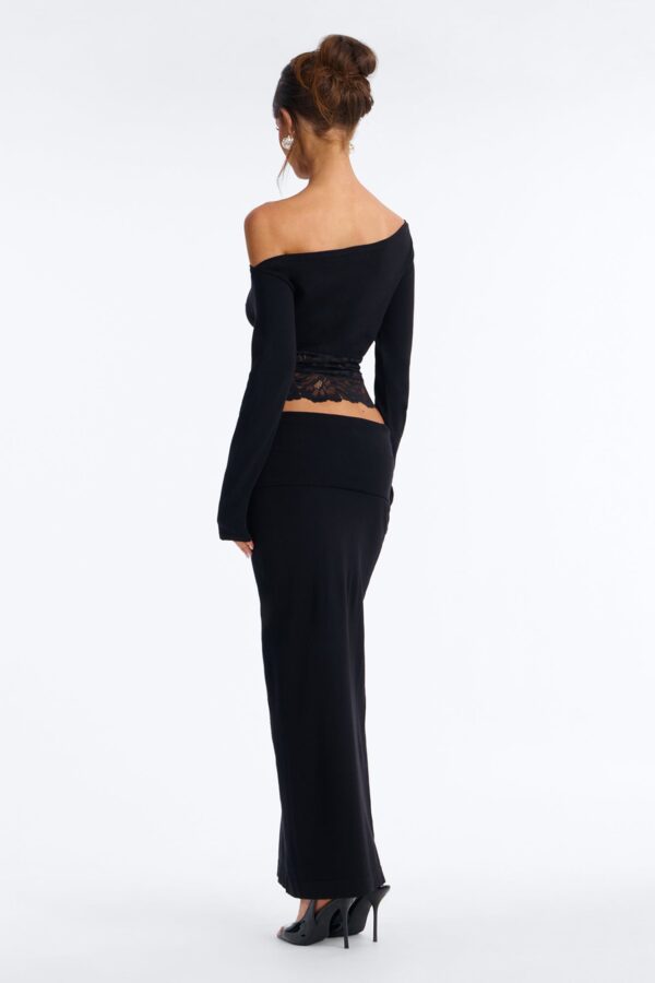 Skirt in Black 75% viscose