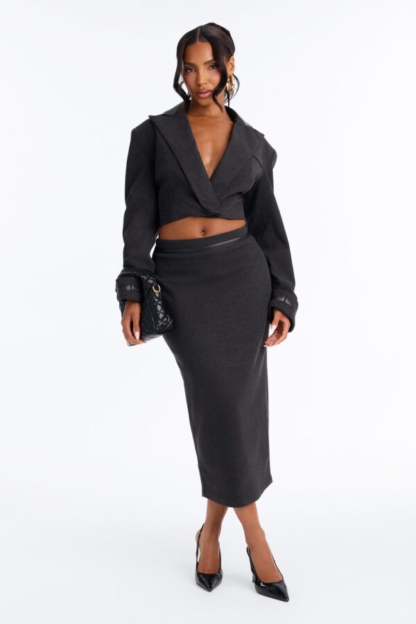 Skirt in Charcoal 80% polyester