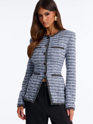 Blazer with a wide leg