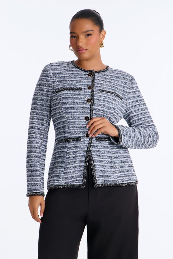 Blazer with a wide leg