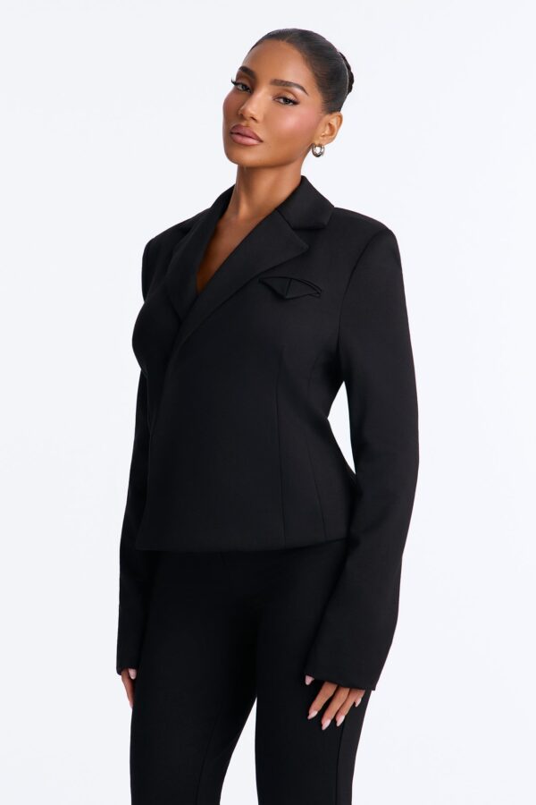 Blazer in Black 60% rayon