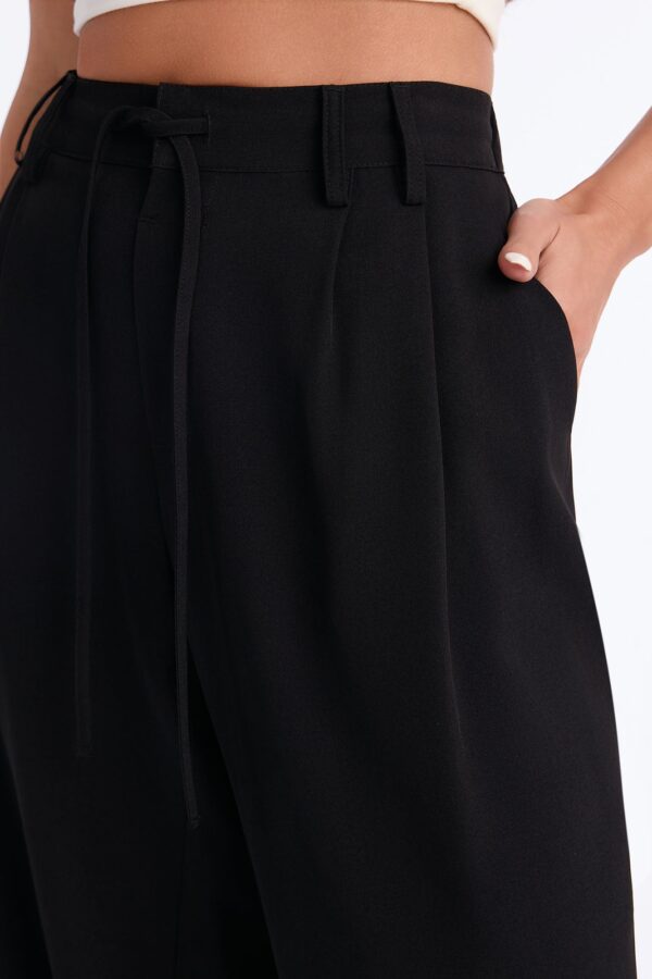 Pants in Black 97% polyester